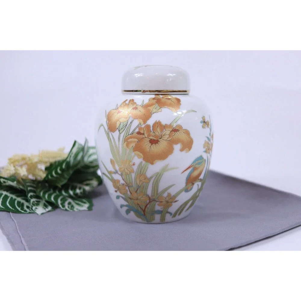 Vintage Porcelain Japanese Ginger Jar Deep Ivory Floral Kingfisher Design 6”